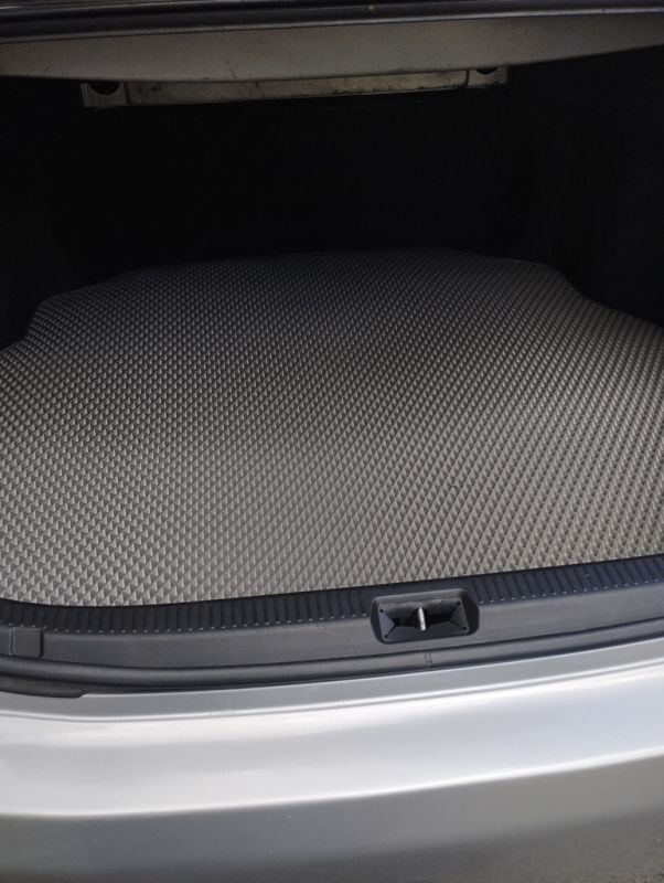 Коврик багажника (EVA, серый) для Toyota Camry 2007-2011 гг