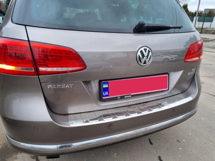 Накладка на задний бампер Carmos (SW, нерж) для Volkswagen Passat B7 2012-2015 гг