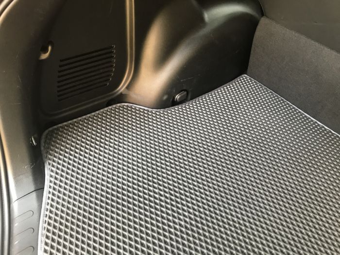 Коврик багажника с докаткой (EVA, черный) для Toyota Rav 4 2013-2018 гг