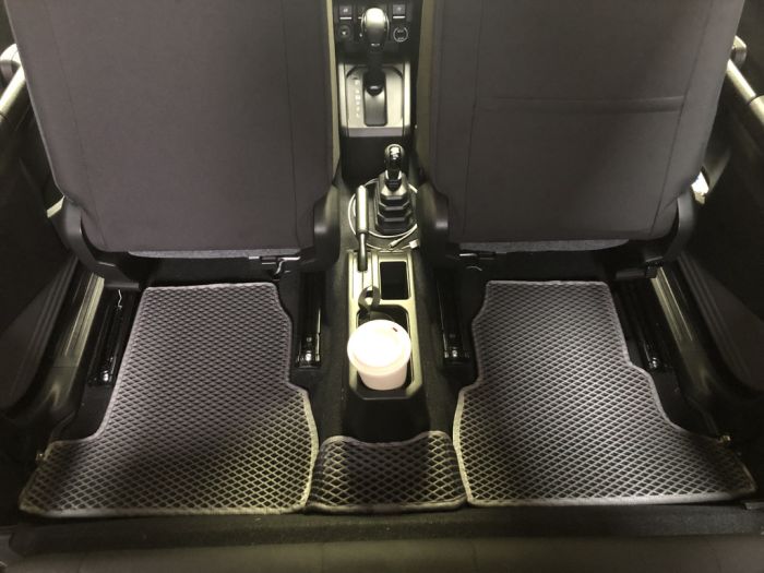 Коврики EVA (черные) для Suzuki Jimny 2018-2024 гг