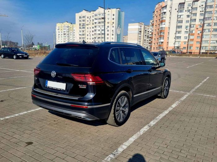 Накладка на задний бампер (Carmos, нерж) для Volkswagen Tiguan 2016-2024