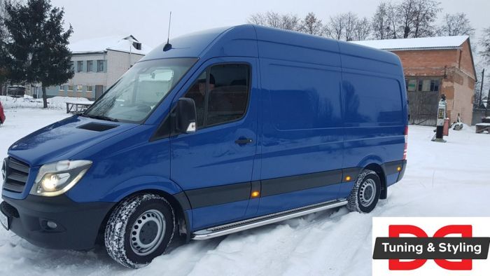 Боковые пороги Premium (2 шт., нерж.) d60, Long/ExtraLong для Volkswagen Crafter 2006-2017 гг