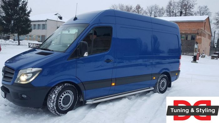 Боковые пороги Premium (2 шт., нерж.) d60, Long/ExtraLong для Volkswagen Crafter 2006-2017 гг