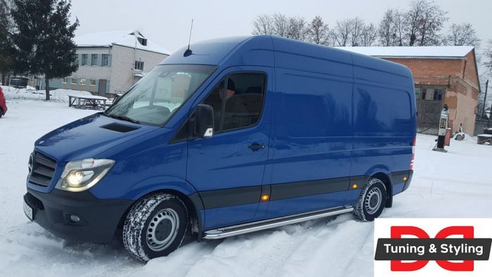 Боковые пороги Premium (2 шт., нерж.) d60, Long/ExtraLong для Volkswagen Crafter 2006-2017 гг