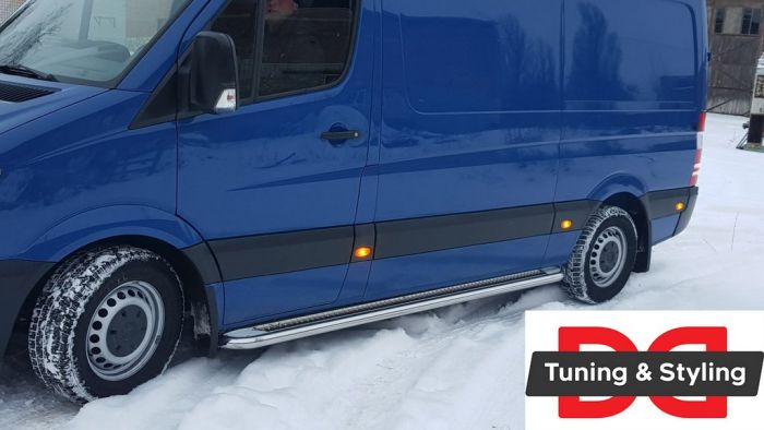 Боковые пороги Premium (2 шт., нерж.) d60, Long/ExtraLong для Volkswagen Crafter 2006-2017 гг