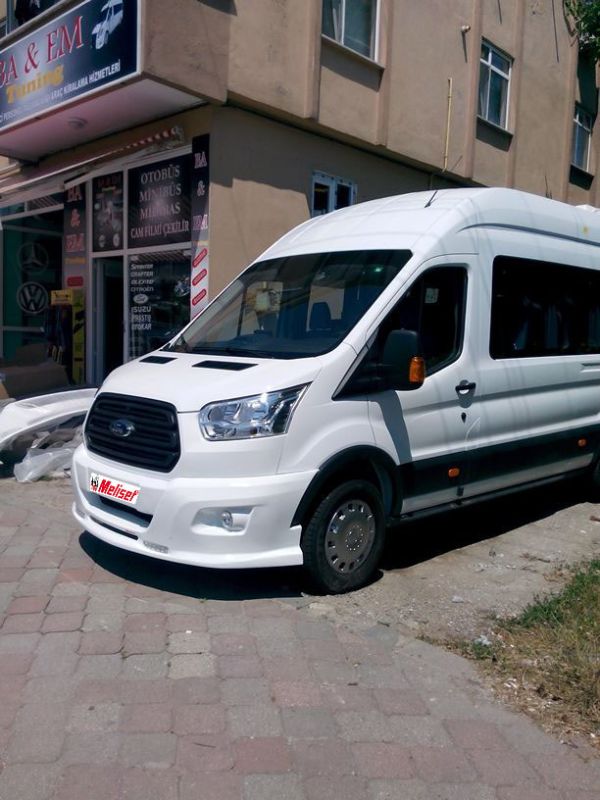 Накладка на передний бампер LED (2014-2019, под покраску) для Ford Transit