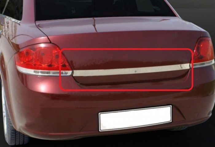 Накладка на крышку багажника 2006-2012 (нерж) Без дырки под ключ для Fiat Linea