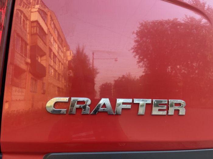 Надпись Crafter (косой шрифт) для Volkswagen Crafter 2006-2017 гг