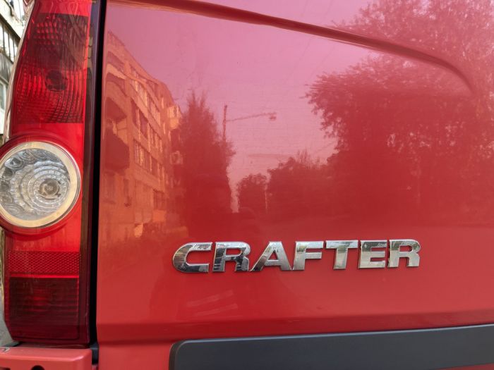 Надпись Crafter (косой шрифт) для Volkswagen Crafter 2006-2017 гг