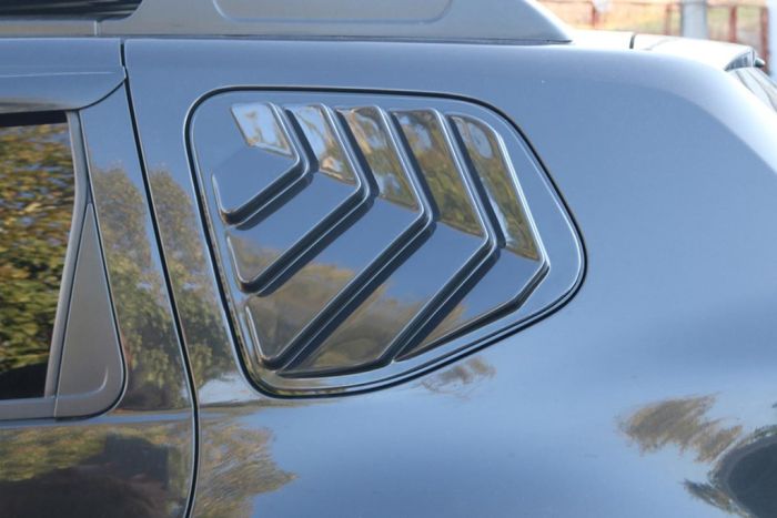 Накладки на задние окна EuroCap (2 шт, ABS) для Renault Duster 2008-2017 гг
