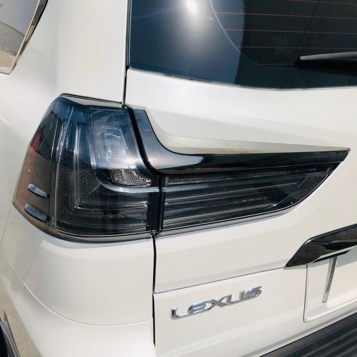 Задняя оптика 2016-2024 (Superior Black, 2 шт) для Lexus LX570 / 450d