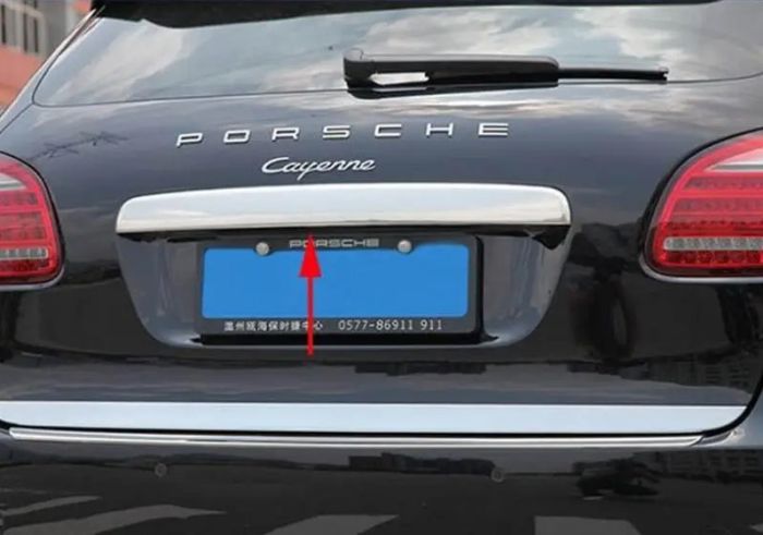 Накладка над номером Libao (нерж) для Porsche Cayenne 2010-2017 гг
