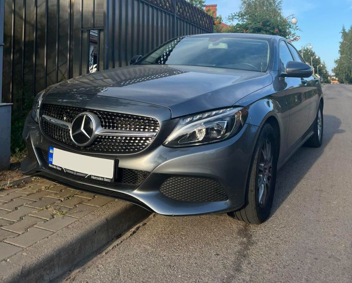 Передняя решетка Diamond Silver 2014-2018, с камерой для Mercedes C-сlass W205