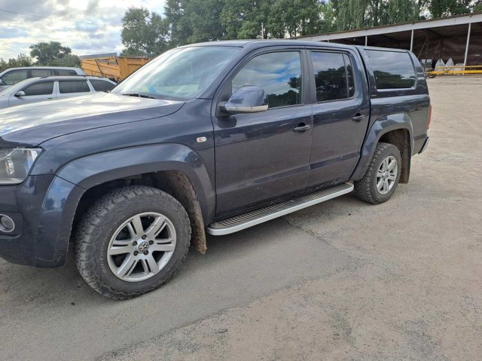 Боковые пороги Tayga Grey (2 шт., алюминий) для Volkswagen Amarok 2010-2022 гг