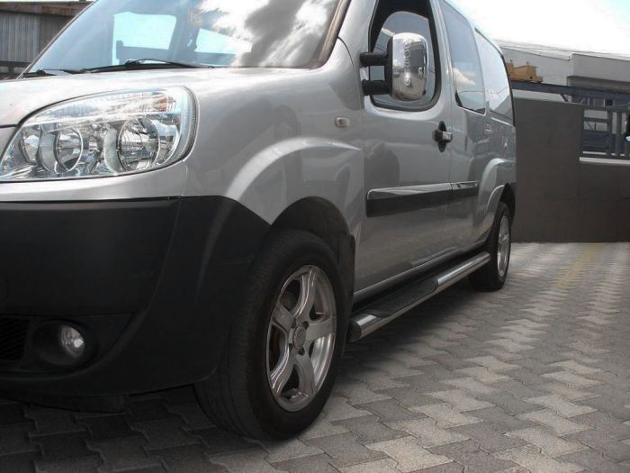 Боковые трубы BB002 (2 шт, нерж.) 70 мм, стандартная база для Fiat Doblo I 2005-2010 гг