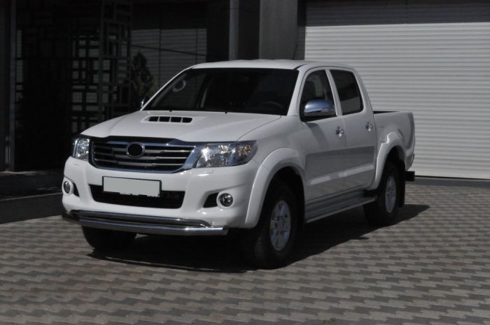 Передняя защита ST017 (нерж.) для Toyota Hilux 2006-2015 гг