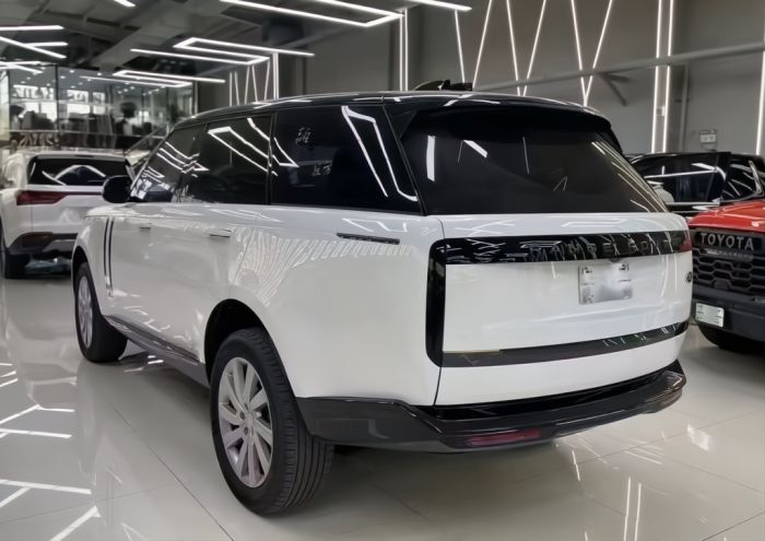 Комплект обвесов для Range Rover V L460 2021-2024 гг