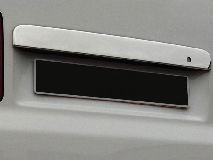 Накладка над номером для распашных дверей (нерж) OmsaLine - Итальянская нержавейка для Volkswagen T5 Multivan 2003-2010 гг