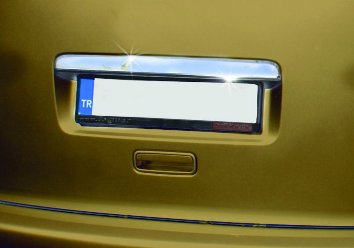 Накладка над номером (1 дверн, нерж) Прямая без надписи, OmsaLine - Итальянская нержавейка. для Volkswagen Caddy 2010-2015 гг