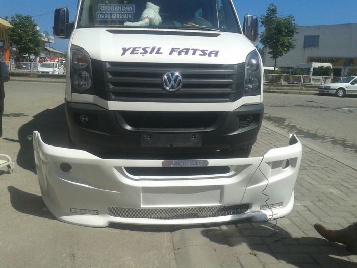 Передний бампер 2012-2024 (LED, под покраску) для Volkswagen Crafter