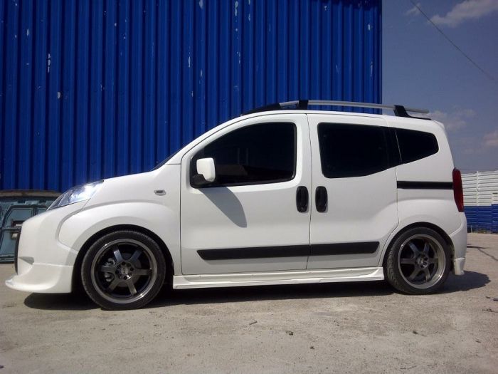 Боковые пороги Сирит (под покраску) для Peugeot Bipper 2008-2024 гг