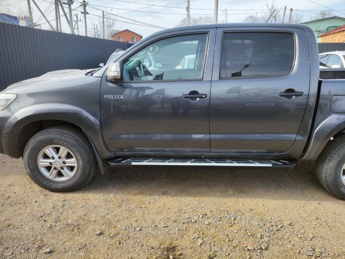 Боковые пороги Sunrise (2 шт., алюминий) для Toyota Hilux 2006-2015 гг