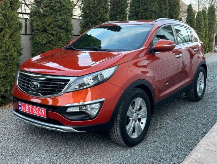 Передняя накладка B06 (пластик) для Kia Sportage 2010-2015 гг