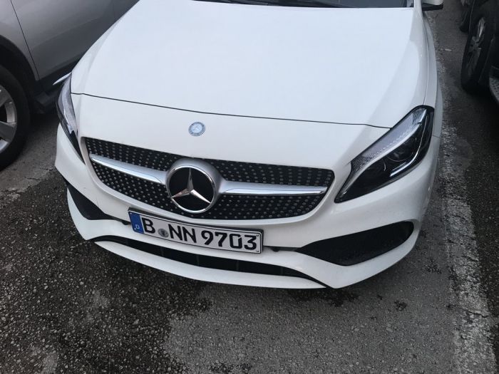 Передняя решетка Diamond Silver 2014-2018, с камерой для Mercedes C-сlass W205