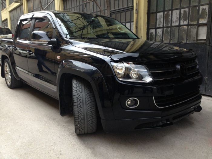 Накладка на передний бампер (под покраску) для Volkswagen Amarok 2010-2022 гг