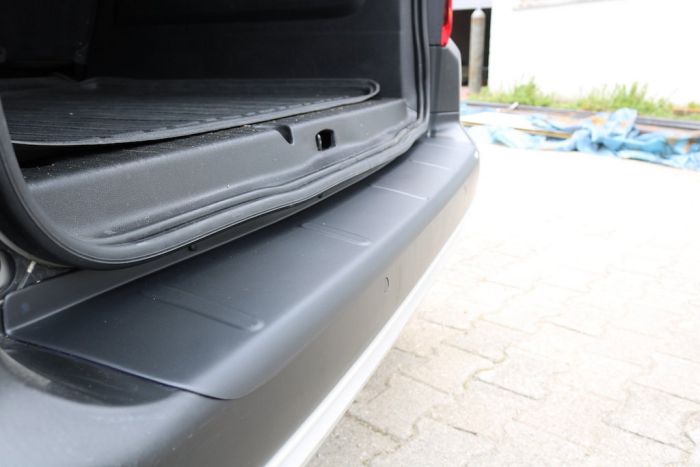 Накладка на задний бампер (ABS) для Peugeot Partner/Rifter 2019-2024 гг