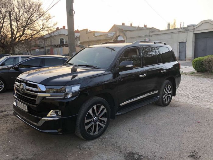 Комплект рестайлинга с LC200 2008-2015 на 2019 Executive для Toyota Land Cruiser 200