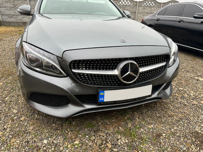 Передняя решетка Diamond Silver 2014-2018, с камерой для Mercedes C-сlass W205