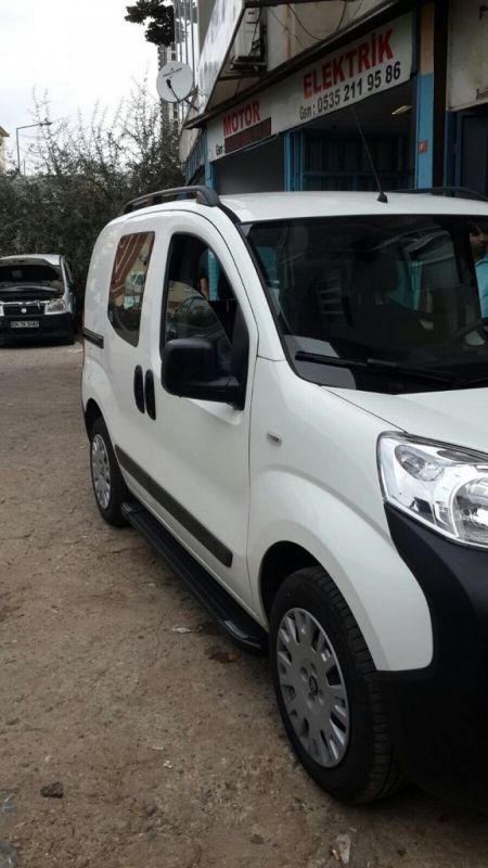 Боковые пороги Рейнбоу Блек (2 шт, алюмин.) для Peugeot Bipper 2008-2024 гг