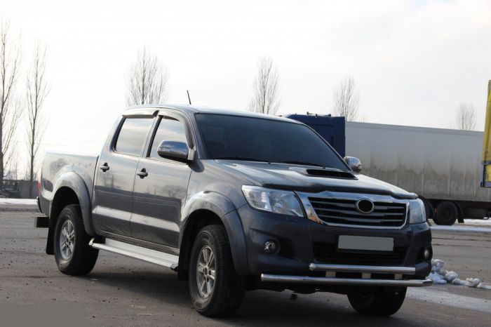 Передняя защита ST014 (нерж.) для Toyota Hilux 2006-2015 гг