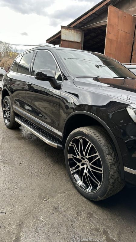 Боковые пороги BlackLine (2 шт, алюминий) для Volkswagen Touareg 2010-2018 гг