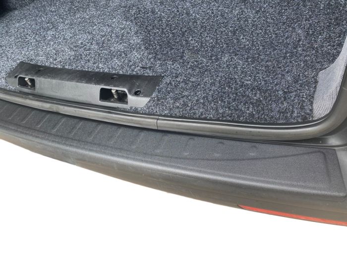 Накладка на задний бампер DDU (1 дверь, ABS) для Volkswagen T6 2015-2024,