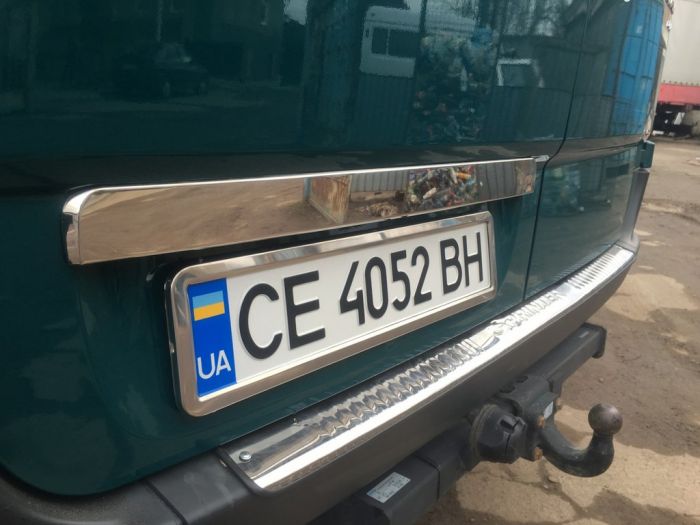 Накладка над номером (нерж.) OmsaLine - итальянская нержавейка для Volkswagen Crafter 2006-2017 гг