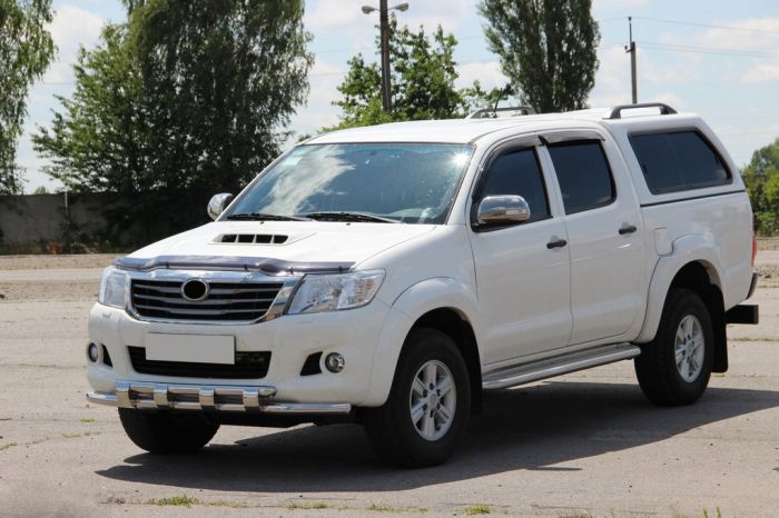 Передняя защита ST015 (нерж.) для Toyota Hilux 2006-2015 гг