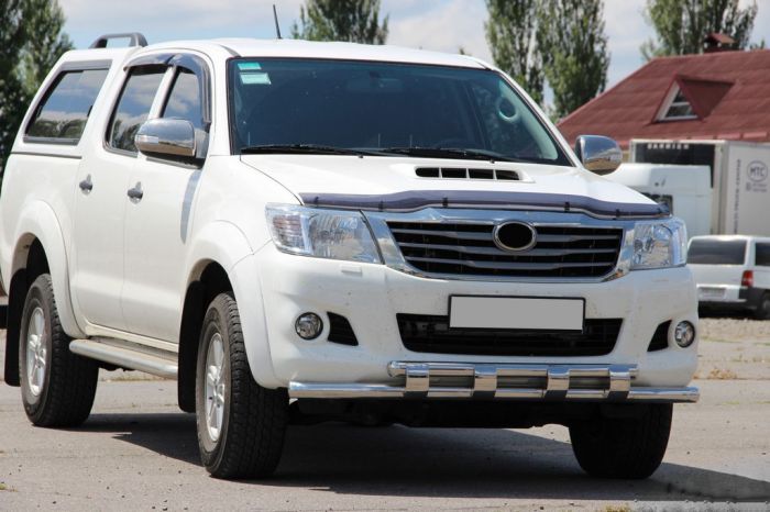 Передняя защита ST015 (нерж.) для Toyota Hilux 2006-2015 гг