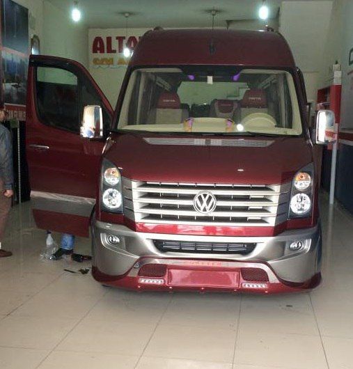 Передний бампер 2012-2024 (Sport-3, под покраску) для Volkswagen Crafter