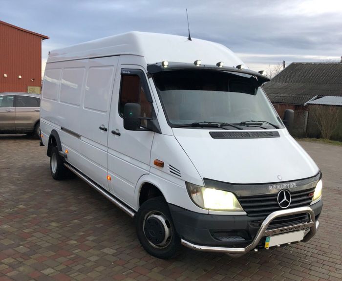 Кенгурятник с усами (нерж.) для Mercedes Sprinter 1995-2006 гг