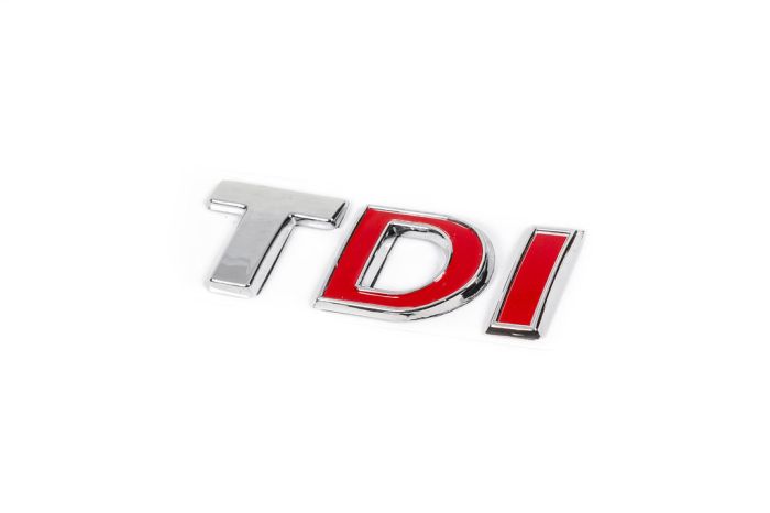 Надпись Tdi (косой шрифт) T - хром, DI - красная для Volkswagen Golf 7