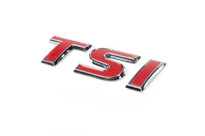 Надпись TSI (косой шрифт) Все красные для Volkswagen Golf 6