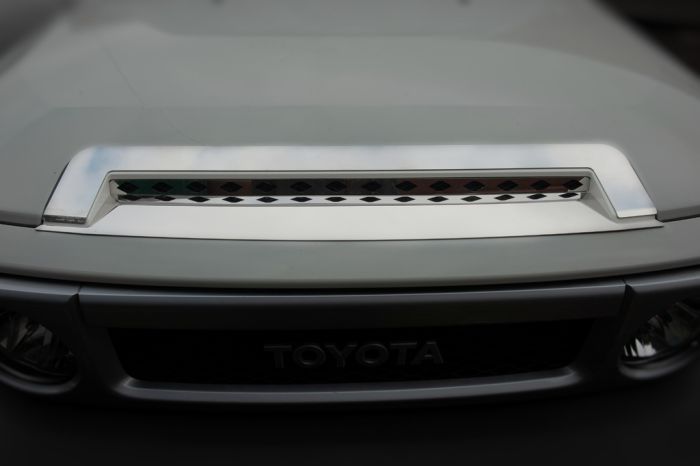 Хром накадки на капот (нержавейка) для Toyota FJ Cruiser