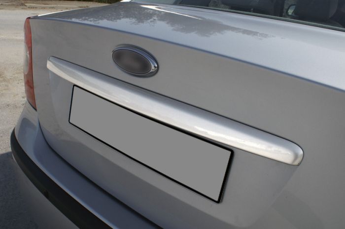 Накладка на крышку багажника (Sedan, нерж.) Carmos - Турецкая сталь для Ford Focus II 2005-2008 гг